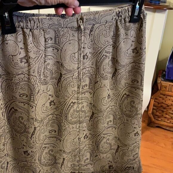 Perceptions size 6p two piece suit - Picture 8 of 9